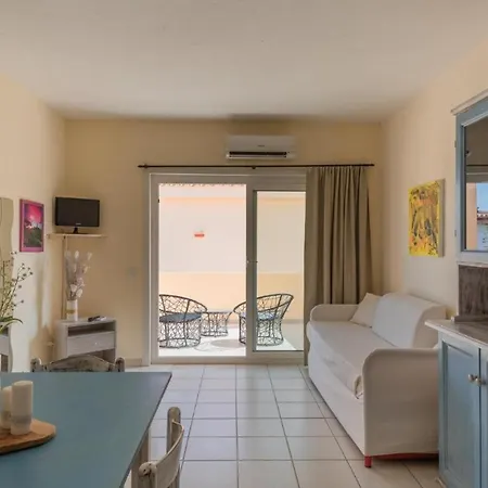 Perfectly Positioned Baia De Bahas Residence One Bedroom Sleeps 4- Num0884 Santa Marinella