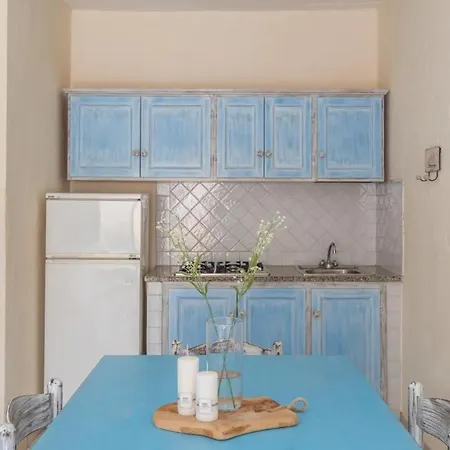 Perfectly Positioned Baia De Bahas Residence One Bedroom Sleeps 4- Num0884 Santa Marinella