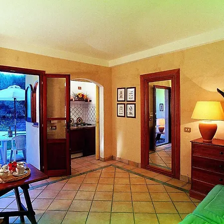 Perfectly Positioned Baia De Bahas Residence One Bedroom Sleeps 4- Num0884 Διαμέρισμα